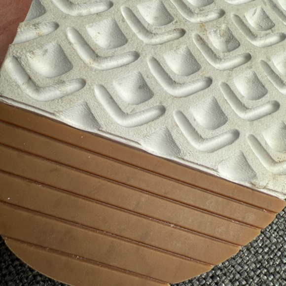 UGG Women's Holly Sunset Fluffy Sandals Size 8.5 - Picture 12 of 16